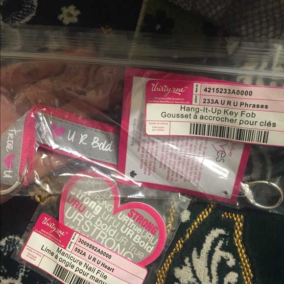 SOLD...Thirty One Butterfly Swirl Thermal Tote - Picture 5 of 5